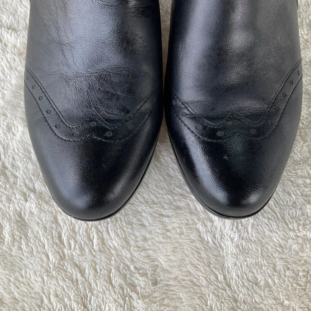 Munro Women's Black Leather Slip-On Heeled WingTip Bootie Size 10